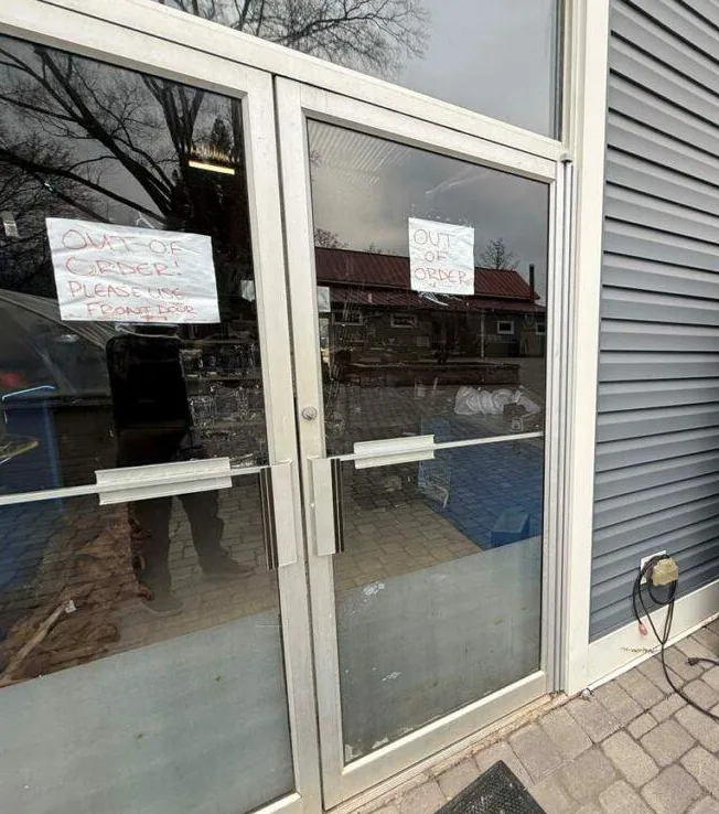 Storefront door alignment